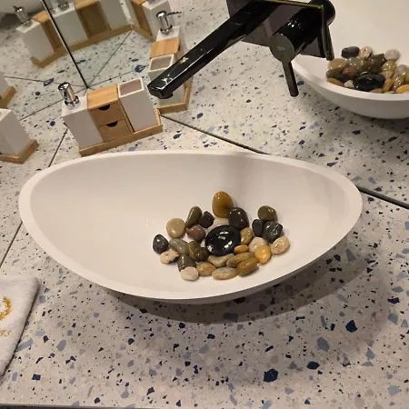Alba Suites فلورا