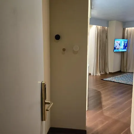 فندق مبيت وإفطار Alba Suites فلورا