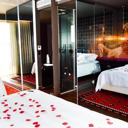 Aparthotel Alba Vlorë