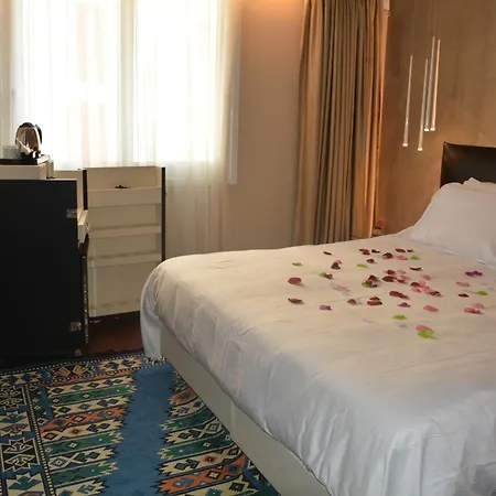 Alba Aparthotel *